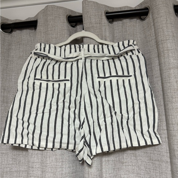 Garage Striped Shorts - Picture 2 of 2